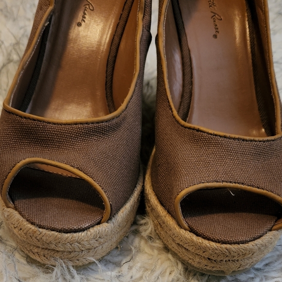 Charlotte Russe Wedges - Picture 3 of 8